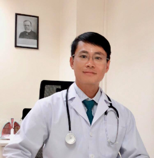 Bác sĩ Lê Khắc Bảo chữa hen suyễn